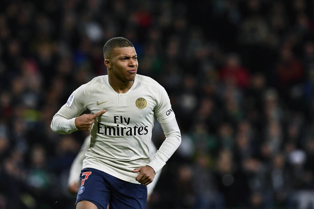 一通打给惊喜的热线 MAX&Co. 与 Pietro Terzini 以幽默巧思再联心意